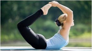 Yoga : યોગ કરતી વખતે ક્યારેય પણ ન કરશો આ 4 ભૂલો, મુશ્કેલીમાં મુકાઈ શકો છો તમે