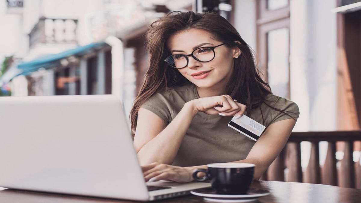 જો તમે ક્રેડિટ કાર્ડ બંધ કરાવી રહ્યા છો, તો આ બાબતોનું ધ્યાન રાખો નહીંતર નુકસાનનો સામનો કરવો પડશે , જાણો વિગતવાર