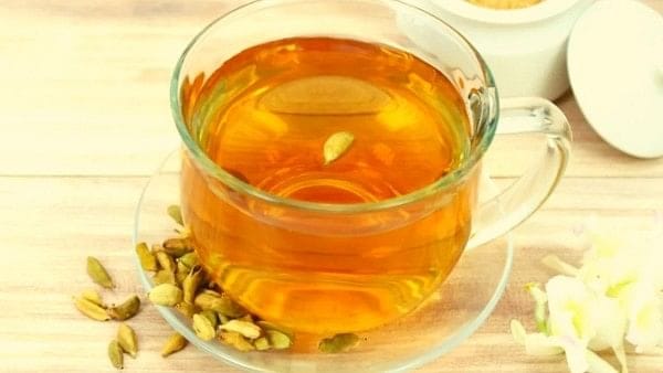 અત્યંત કામનું: નાની એલચીના છે ખુબ મોટા ફાયદા, જાણો તેનું પાણી પીવાના સ્વાસ્થ્ય લાભ