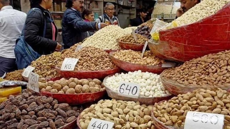 અફઘાનિસ્તાનમાં તાલિબાનોના કબજા બાદ મોંઘા થયા ડ્રાયફ્રૂટ્સ, જાણો ક્યારે થશે સસ્તા