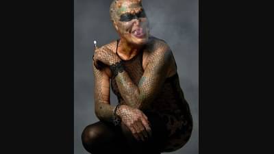 હવે આને શું કહેશો ? બેન્કની નોકરી છોડીને ડ્રેગન બન્યો આ વ્યક્તિ, હવે ઓપરેશન જેન્ડર લેસ