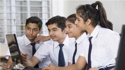 ICSE, ISC Board Exams 2021 : CISCE એ સેમેસ્ટર 1 ની પરીક્ષાઓ માટે ટાઇમ ટેબલ જાહેર કર્યું, આ સરળ સ્ટેપથી ચેક કરો