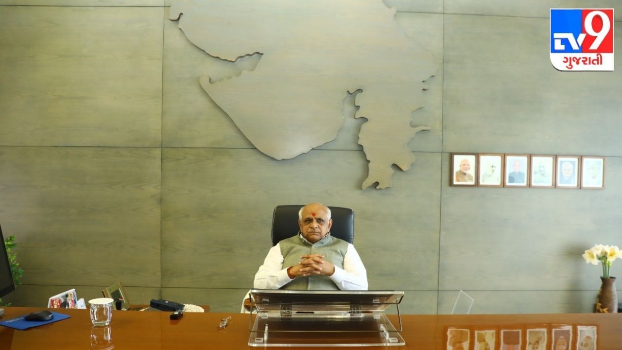 મુખ્યપ્રધાન  ભૂપેન્દ્ર પટેલ(CM Bhupendra Patel)એ મુખ્યપ્રધાનની ચેર પર બેસી વિધિવત મુખ્યપ્રધાનનો ચાર્જ સંભાળ્યો હતો. 