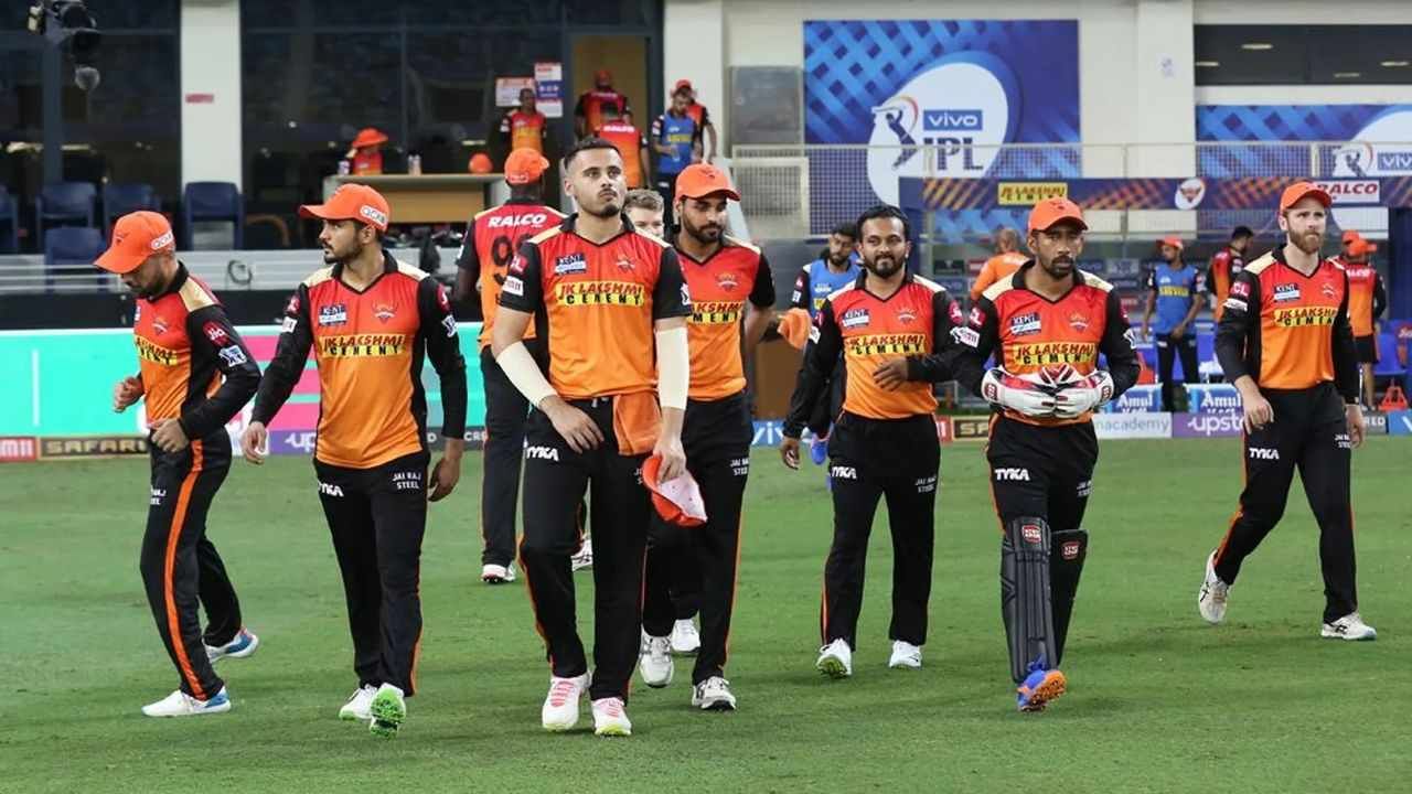 IPL 2021: સનરાઇઝર્સ હૈદરાબાદની ટૂર્નામેન્ટમાં પ્રથમ વાર કંગાળ હાલત, સતત ચોથી હાર બાદ પ્લેઓફના દરવાજા બંધ!