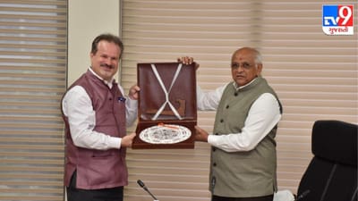 GANDHINAGAR : અમેરિકી કોન્સ્યુલેટ જનરલ ડેવિડ રેન્ઝે CM ભુપેન્દ્ર પટેલ સાથે મુલાકાત કરી, મુખ્યપ્રધાને વાઈબ્રન્ટ સમિટ, ડીફેન્સ એક્સ્પોનું આમંત્રણ આપ્યું