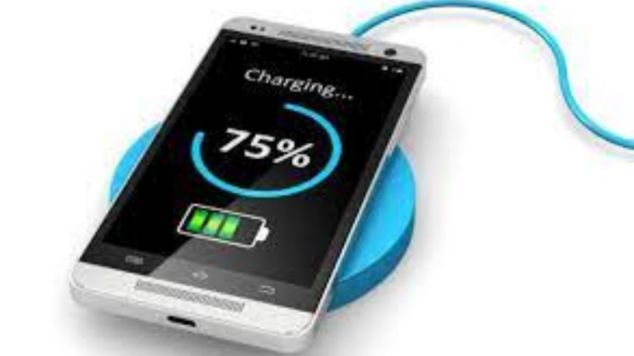 Technology : શું તમારા ફોનની બેટરી વારંવાર ઉતરી જાય છે, આ ટ્રીક્સને ફોલોવ કરીને વધારો બેટરી બેકઅપ
