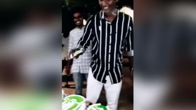 લો બોલો ,ધારાસભ્યના પુત્રએ iPhone થી કેક કાપી ! લોકોએ આપી કંઈક આવી પ્રતિક્રિયા