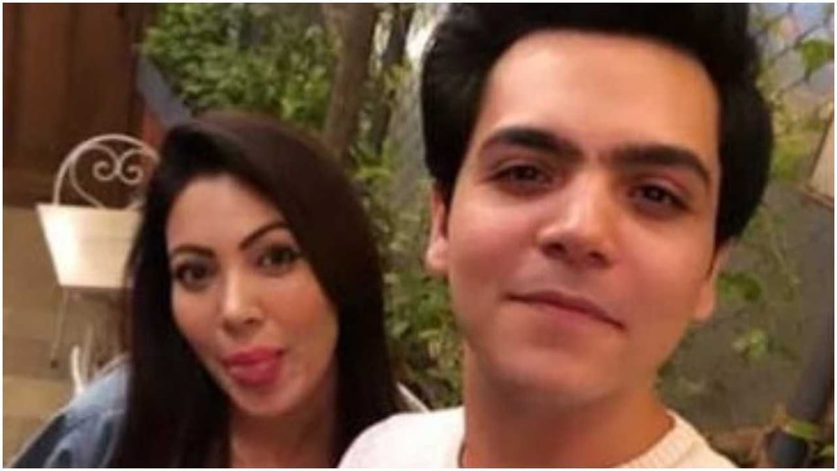 Shocking : તારક મહેતા ફેમ બબિતા 9 વર્ષ નાના અભિનેતાને કરી રહી છે ડેટ, નામ જાણીને તમે પણ ચોંકી જશો Shocking : તારક મહેતા ફેમ બબિતા 9 વર્ષ નાના અભિનેતાને કરી રહી છે ડેટ, નામ જાણીને તમે પણ ચોંકી જશો