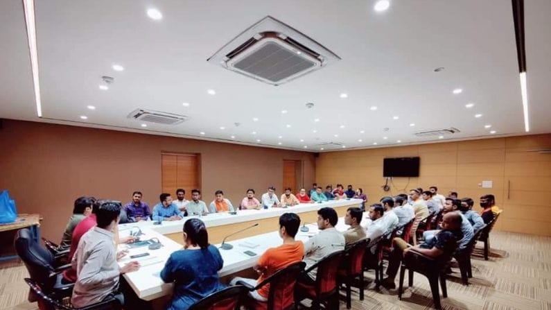 Surat: ભાજપના 70 કોર્પોરેટર સોશ્યલ મિડિયા પર ઠોઠ નિશાળિયા, ફક્ત 23 કોર્પોરેટર જ પાસ