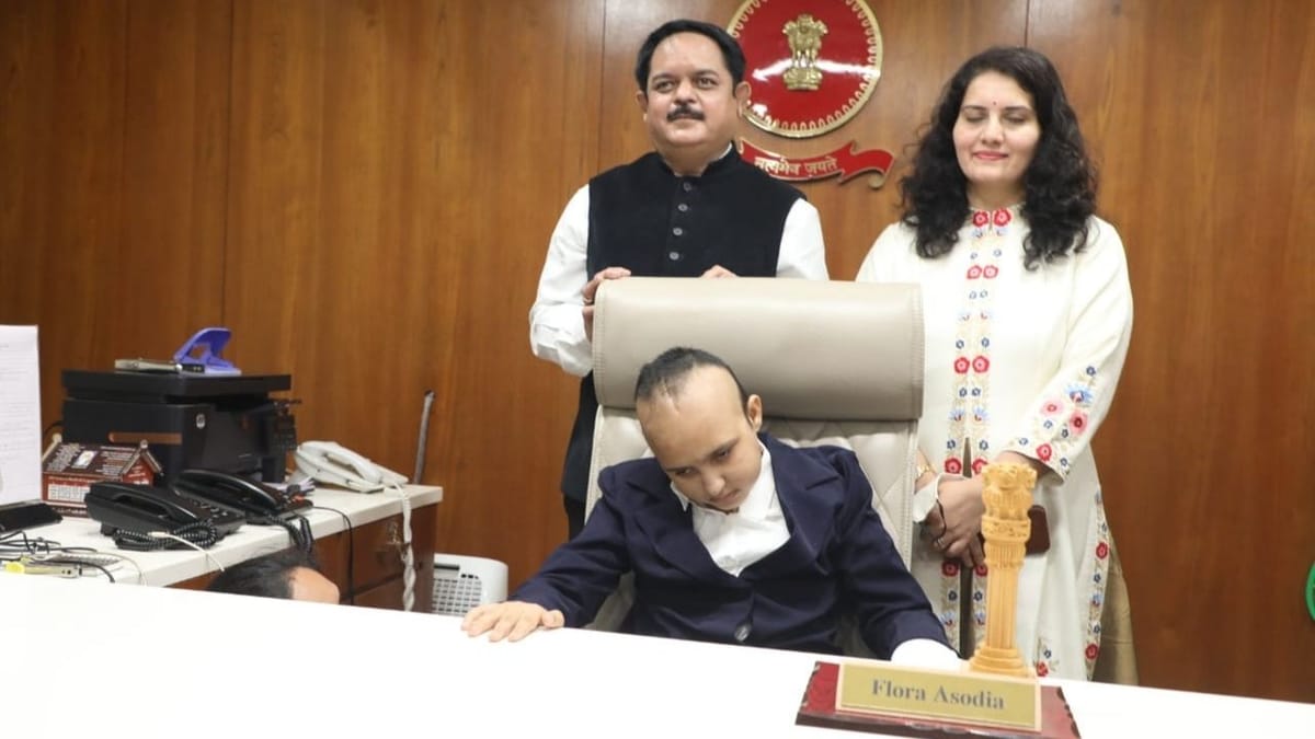 બ્રેઇન ટ્યુમર થતા કલેકટર બનવાની ઈચ્છા અધુરી રહી, પણ અમદાવાદ જિલ્લા કલેકટરે ફ્લોરાની ઈચ્છા પૂર્ણ કરી