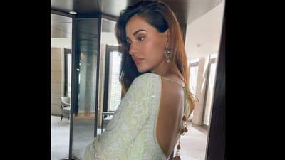 ફેન્સના દિલો પર રાજ કરનારી દિશા પટણી (Disha Patni) પોતાની અદાઓનો જાદૂ ચલાવતા જોવા મળી છે.