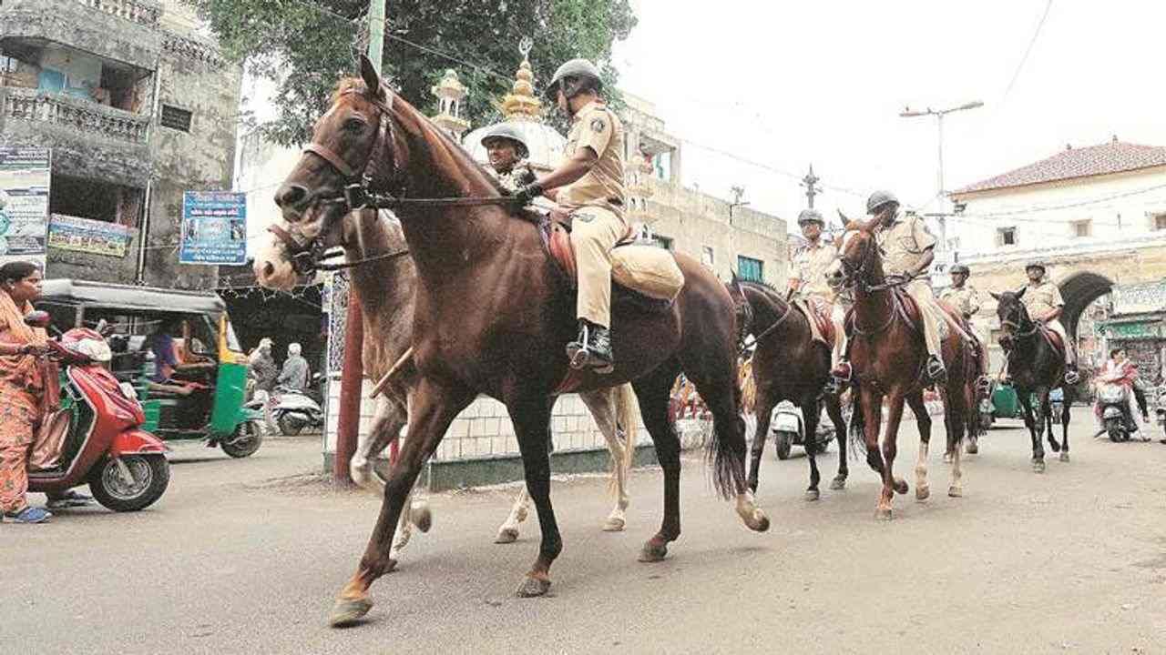 Surat : ગણેશ વિસર્જનની તૈયારીઓ શરૂ, 9034 પોલીસકર્મીનો કાફલો રહેશે તૈનાત