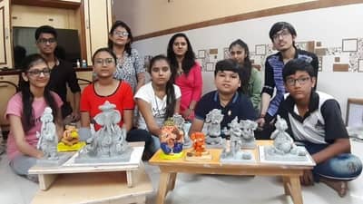 Surat : ઘરે જ ઇકો ફ્રેન્ડલી ગણપતિની પ્રતિમા બનાવવા બાળકોને કરાયા પ્રોત્સાહીત