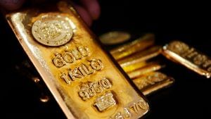 Gold Price Today : આજે પણ સસ્તું થયું સોનું, જાણો દુબઈ સહીત દેશ વિદેશના 1 તોલાના ભાવ