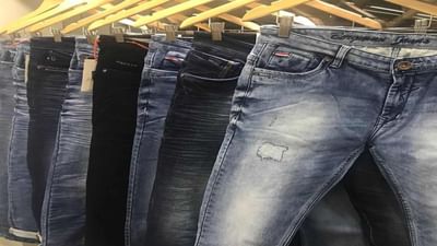 Surat : હવે ફક્ત સાડી કે ડ્રેસ મટિરિયલ્સમાં જ નહીં પણ જીન્સ અને લિનન ફેબ્રિકના ઉત્પાદનમાં સુરત દેશમાં બીજા નંબરે