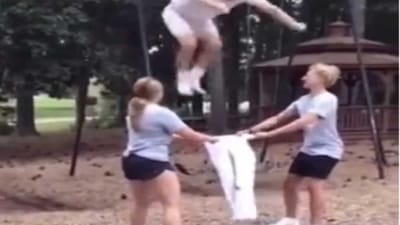 Stunt Video : વ્યક્તિએ હિંચકા પરથી માર્યો જંપ, પછી જે થયુ તે જોઇને સૌ કોઇ ચોંક્યા