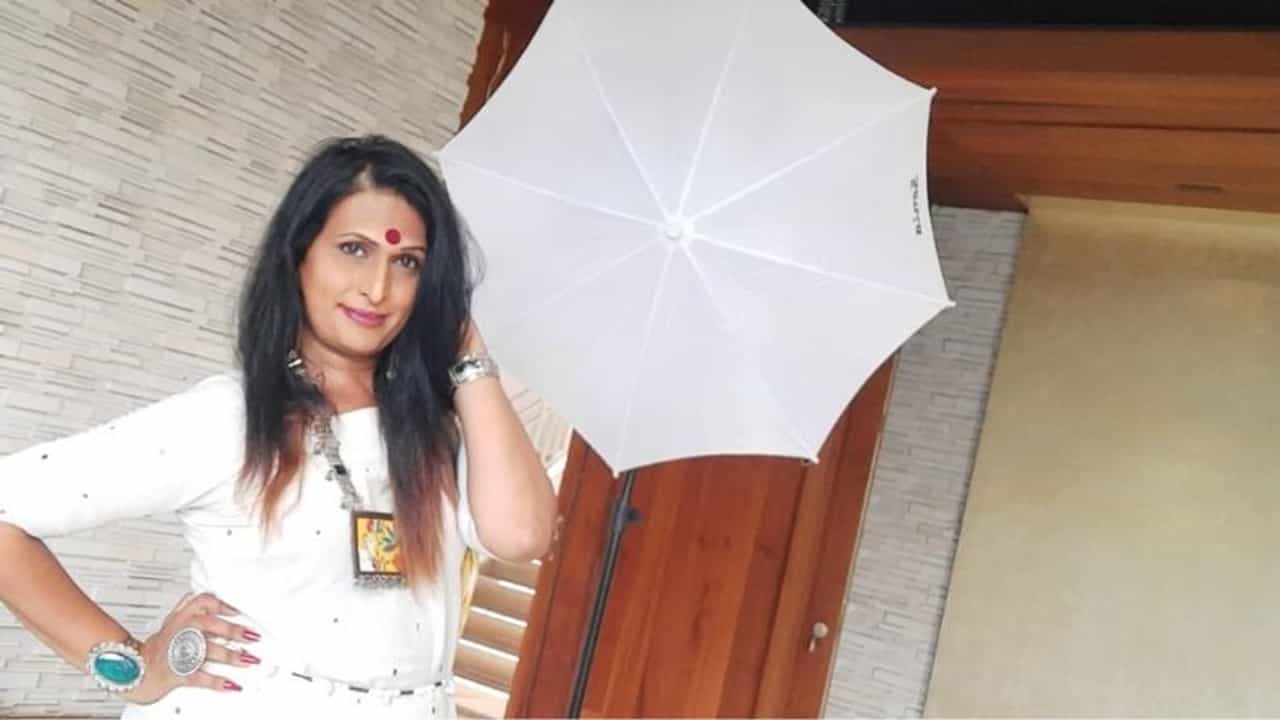 Surat : ફૂટવેર કંપનીએ ચીંધી નવી રાહ, કિન્નરને બનાવ્યો બ્રાન્ડ એમ્બેસેડર અને કરાવ્યું ફોટો શૂટ