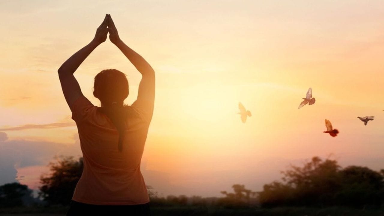 Health : આયુર્વેદ અનુસાર કેવી હોવી જોઈએ તમારી સવાર, જાણો આ છે કામની વાત