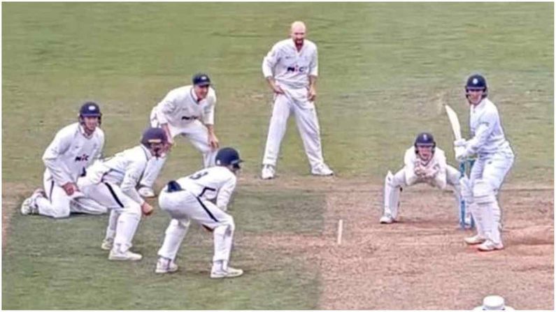England Cricket: એક વિકેટ માટે આખી ટીમે બેટ્સમેનને ઘેરી લીધો, ટેસ્ટ ક્રિકેટની સૌથી રોમાંચક ક્ષણ