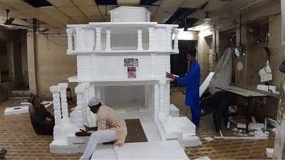 Surat : મુસ્લિમ કારીગરોએ સુરતમાં ગણપતિ બાપ્પા માટે બનાવ્યું 174 પિલર ધરાવતું રામમંદિર