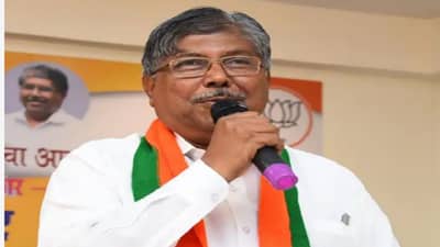 Maharashtra : મંદિર ખોલવા માટે પ્રદર્શન ! BJP અધ્યક્ષ ચંદ્રકાંત પાટિલ અને પુણેના મેયર મુરલીધર મોહોલ સામે ફરિયાદ દાખલ