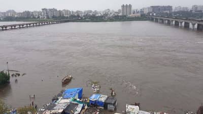 Surat : તાપીમાં 3 લાખ ક્યુસેક પાણી ન છોડાય ત્યાં સુધી સુરત માટે ચિંતાનો કોઈ વિષય નહીં : સુરત જિલ્લા કલેકટર