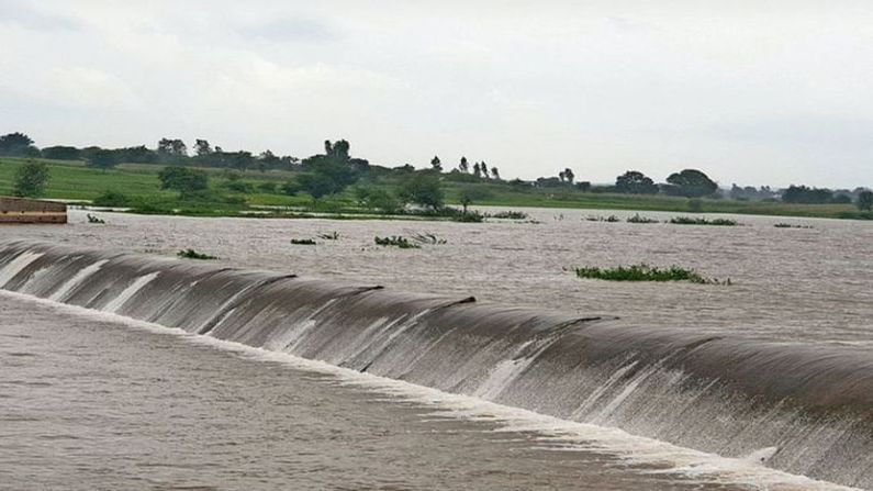 Dahod : જિલ્લામાં વરસાદની ઘટ વચ્ચે સિંચાઇના પાણી અંગે ખેડૂતોમાં ચિંતાનો માહોલ