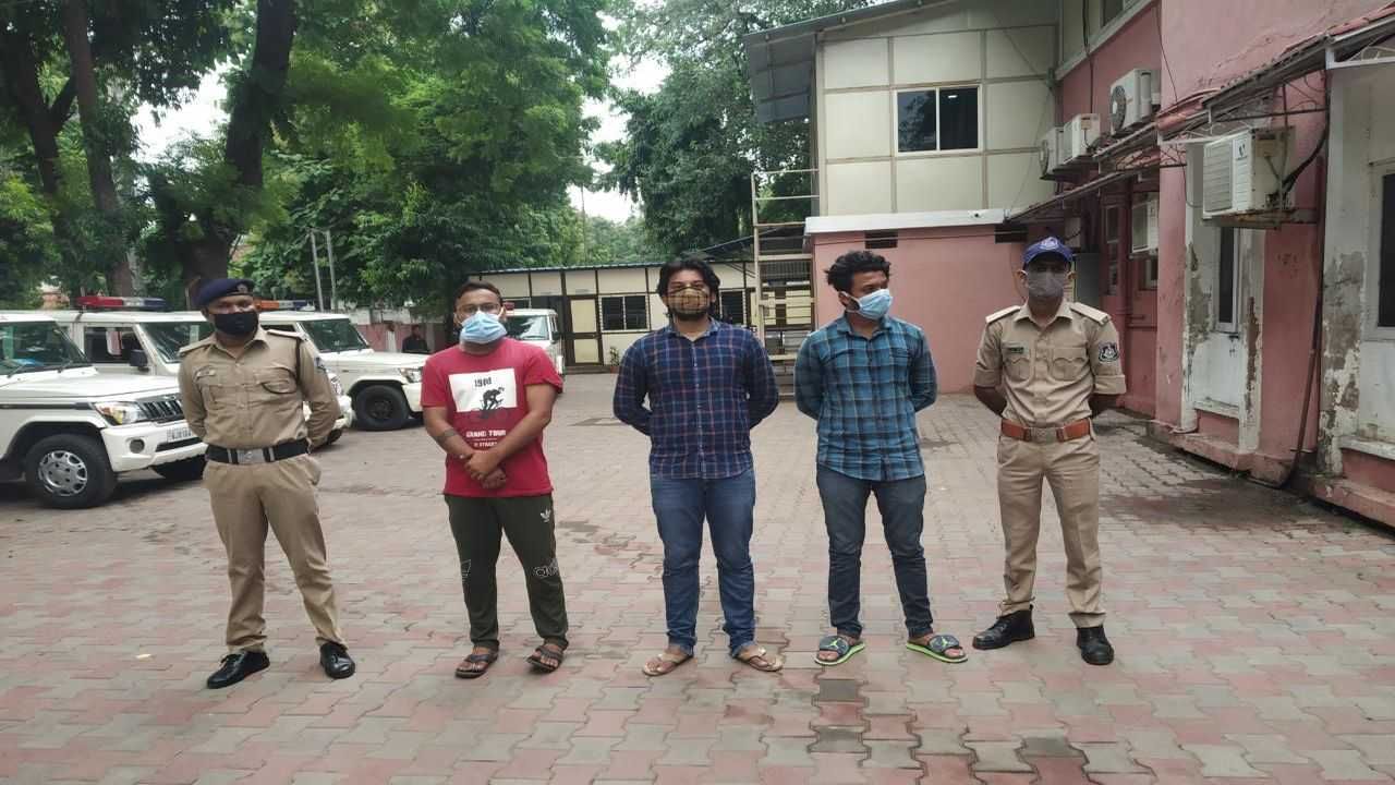 Ahmedabad : વિદેશી નાગરીકો સાથે લોનના બહાને છેતરપિંડી કરતા બોગસ કોલસેન્ટરનો પર્દાફાશ, 3 આરોપીની ધરપકડ