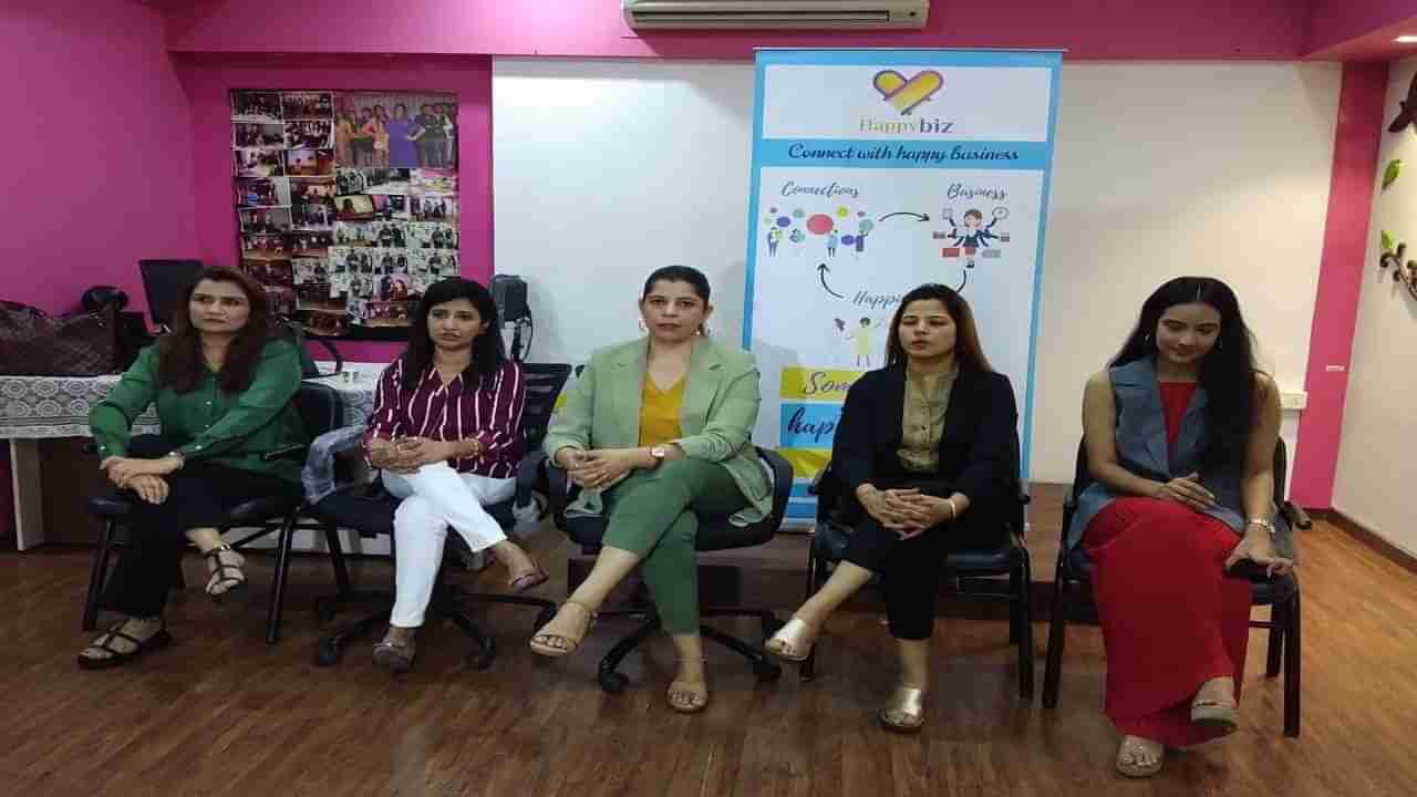 Ahmedabad : નવરાત્રિમાં ખાનગી સેવાભાવી સંસ્થાનો મનોરંજનની સાથે મહિલા રોજગારીનો અદભૂત અભિગમ