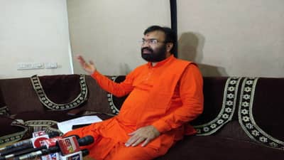 બોટાદના ગઢડા સ્વામિનારાયણ મંદિરનો વિવાદ, SP સ્વામીને તડીપાર કરવાના હુકમને હાઇકોર્ટે રદ કર્યો