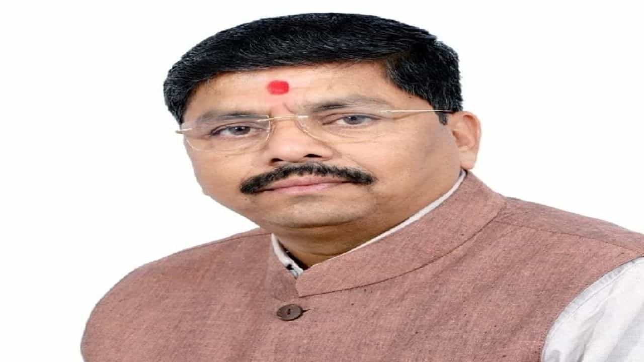 નાગરિક પુરવઠા કેબિનેટ મંત્રીની વલસાડ મુલાકાત, પાક ખરીદી માટે રજિસ્ટ્રેશન પ્રક્રિયા ઝડપી કરાશે : નરેશ પટેલ