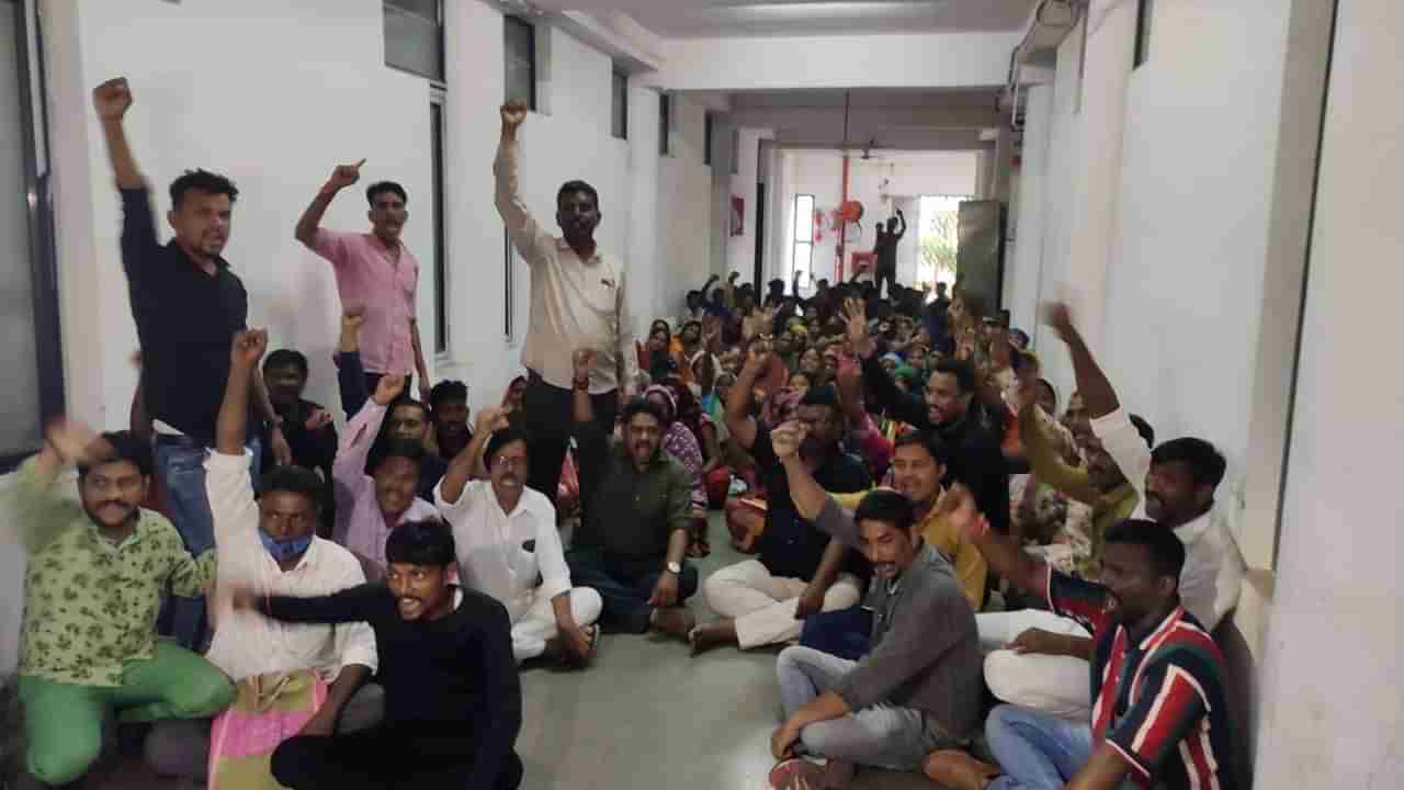 Ahmedabad : બોપલ-ઘુમા નગરપાલિકાના સફાઈ કામદારોની ફરી હડતાળ, કયારે આવશે પ્રશ્નોનું નિરાકરણ ?