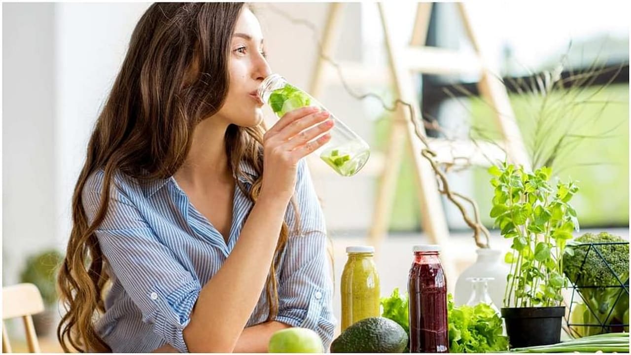 Healthy Drinks : દિવસભર એનર્જેટિક રહેવા માટે ડાયટમાં સામેલ કરો આ ડ્રિંક્સ, થાક અને તણાવ દૂર થશે