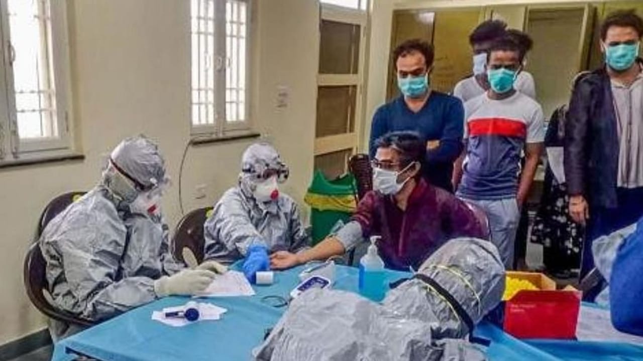 તહેવારો દરમિયાન કોરોનાને રોકવા કેન્દ્ર સરકારની નવી ગાઈડલાઈન, કેસના પોઝિટિવિટી રેટના આધારે મળશે છૂટછાટ