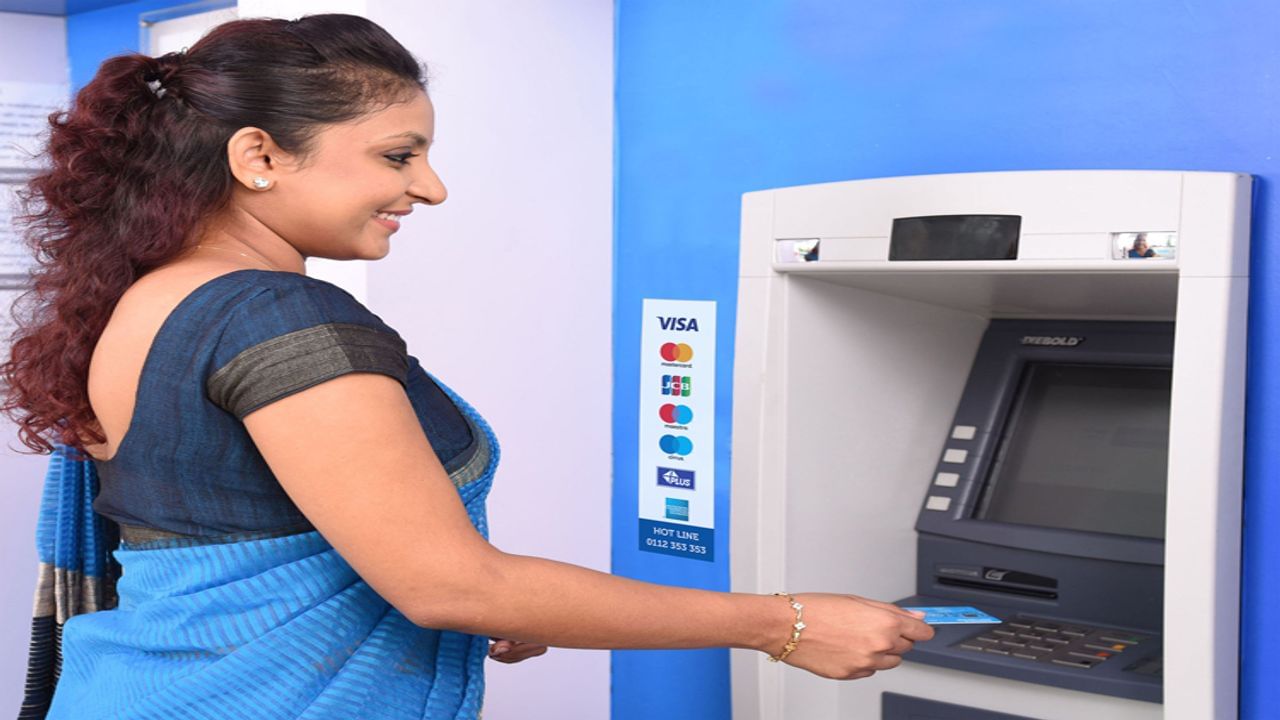 હવે SBI ના ATM માંથી પૈસા ઉપાડવા મોબાઈલ સાથે રાખવો પડશે, જાણો શું છે કારણ?