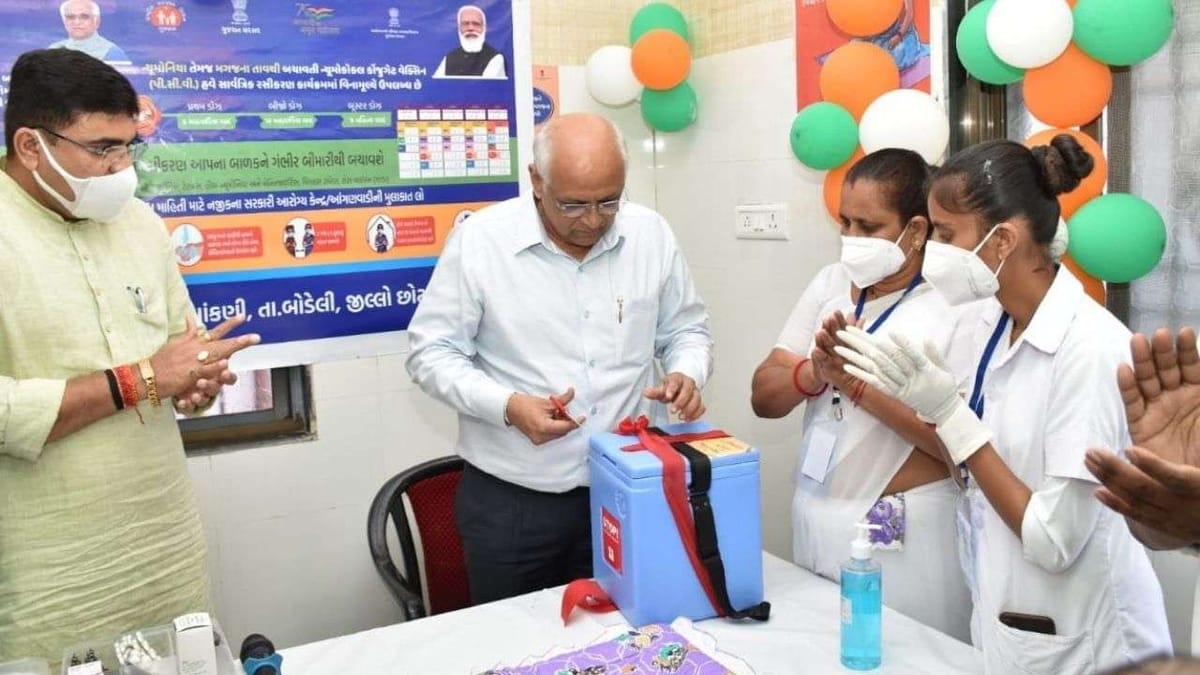 CM ભૂપેન્દ્ર પટેલે છોટાઉદેપૂરથી PCV વેકસીનેશનનો રાજ્યવ્યાપી પ્રારંભ કરાવ્યો, ભુલકાઓને મળશે ન્યૂમોકોકલ કોંજુગેટ વેકસીનનું આરોગ્ય સુરક્ષા કવચ