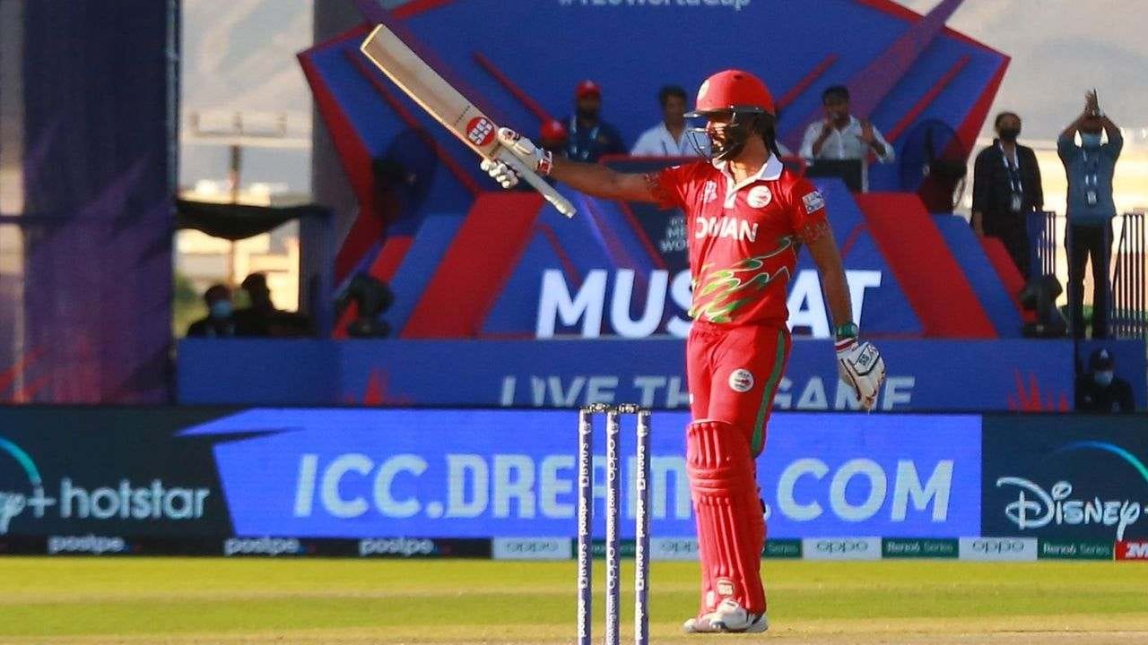 T20 World Cup 2021: ઓમાનના ક્રિકેટરની હ્રદયસ્પર્શી કહાની, શિખર ધવનની સ્ટાઇલમાં મનાવે છે જશ્ન, પરિવાર ટીમ ઇન્ડિયાને ચિયર કરે છે