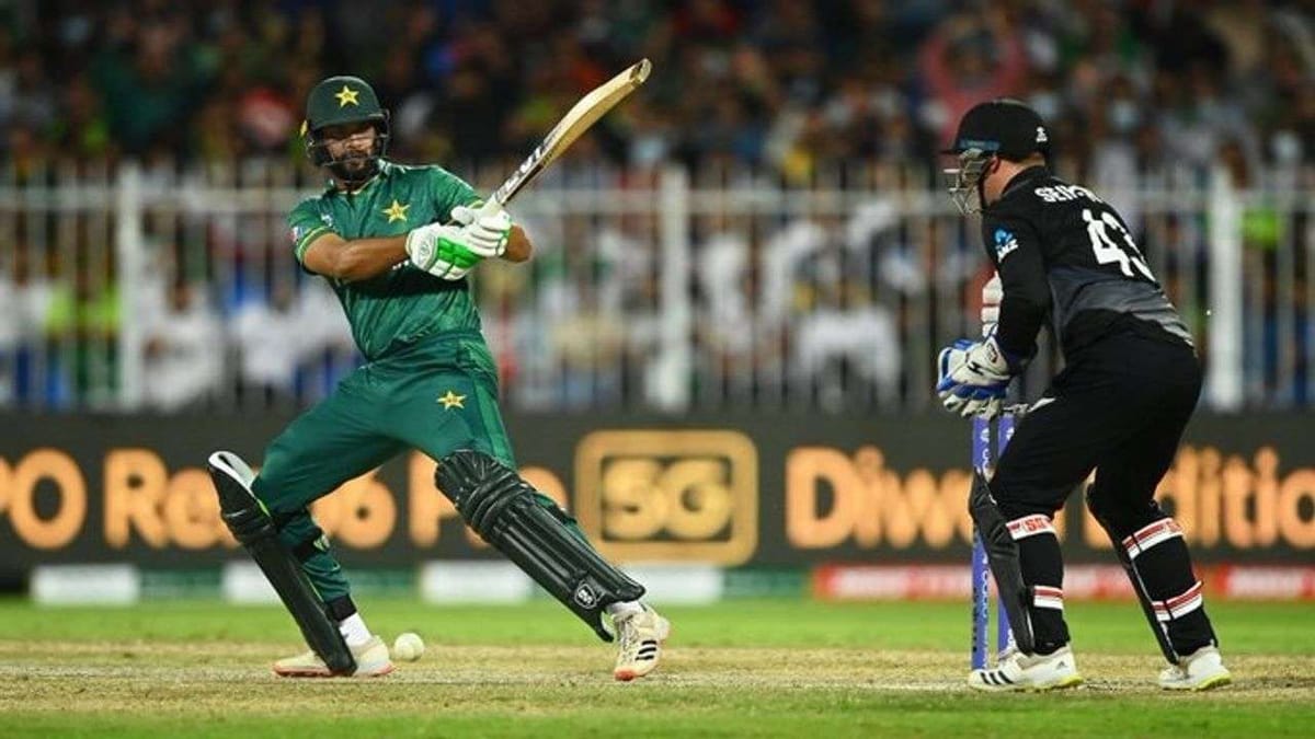 T20 World Cup: પાકિસ્તાનના આછકલા ચાહકોમાં અભિમાન છલકાવા લાગ્યુ, ન્યુઝીલેન્ડની ટીમને 'Security-Security' કહી ચિડવતા રહ્યા, જુઓ Video