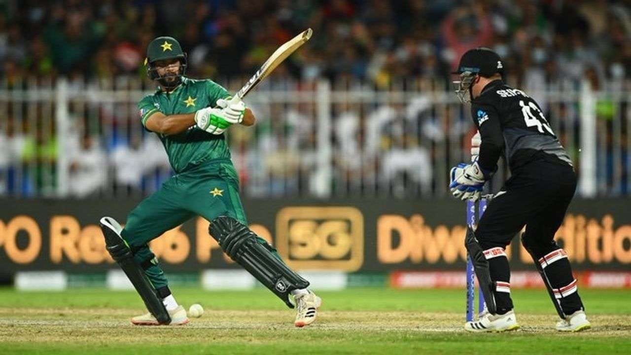 T20 World Cup: પાકિસ્તાનના આછકલા ચાહકોમાં અભિમાન છલકાવા લાગ્યુ, ન્યુઝીલેન્ડની ટીમને 'Security-Security' કહી ચિડવતા રહ્યા, જુઓ Video