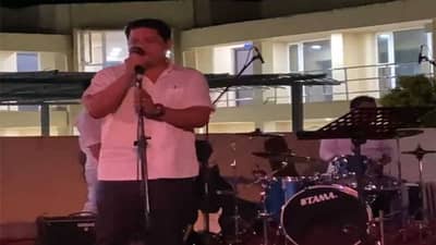 Video : મુખ્યપ્રધાનનું રોકિંગ પર્ફોમન્સ ! આ  મુખ્યપ્રધાનનો રોકસ્ટાર અંદાજ જોઈને તમે પણ દંગ રહી જશો