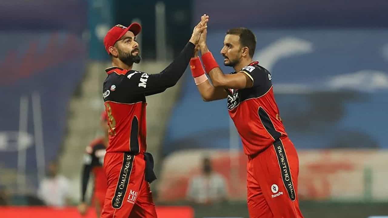 IPL 2021: હર્ષલ પટેલે રચ્યો ઇતિહાસ, આઇપીએલમાં સૌથી વધુ વિકેટ લેનાર ભારતીય શિકારી બન્યો, બુમરાહ પાછળ રહી ગયો