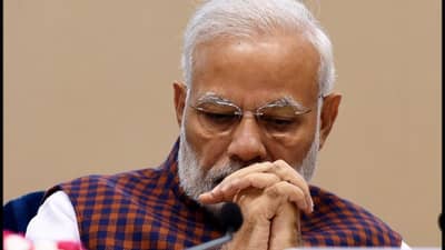 અર્થતંત્ર માટે ચિંતાના સમાચાર : ક્રૂડ 7 વર્ષની સર્વોચ્ચ સપાટીએ પહોંચ્યું તો રૂપિયો 15 મહિનાની નીચી સપાટીએ સરક્યો,શું છે નિષ્ણાંતોનું અનુમાન?