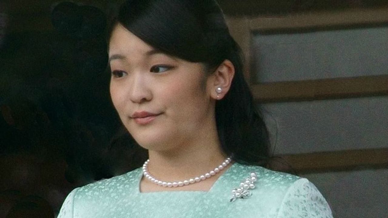 જાપાનની રાજકુમારીએ સામાન્ય નાગરિક સાથે લગ્ન કરતા શાહી પરિવારનાં દરજ્જા સાથે 9 કરોડ રૂપિયાનો હક પણ ગુમાવ્યો