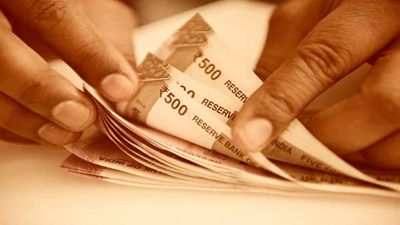 આ સરકારી કંપનીએ પોતાના કર્મચારીઓ માટે કરી દિવાળી બોનસની જાહેરાત, દરેક કર્મચારીને મળશે 28,000 રૂપિયા, પગાર પણ વધ્યો