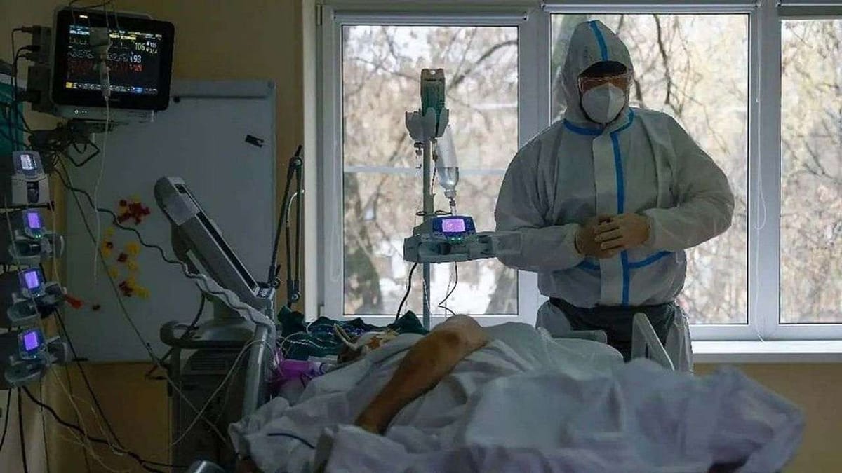 Covid In Russia: રશિયામાં કોરોનાથી એક દિવસમાં રેકોર્ડબ્રેક 1,159 લોકોના મોત, મોસ્કોમાં બિન-જરૂરી સેવાઓ બંધ