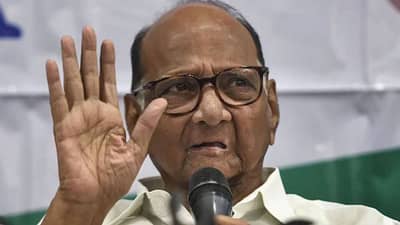 મહારાષ્ટ્ર : પેટ્રોલ-ડીઝલના વઘતા ભાવને લઇને પવારે કેન્દ્ર સરકારને આડે હાથ લીધી, કહ્યુ દેશમાંથી BJP નામનું સંકટ દુર કરવુ પડશે