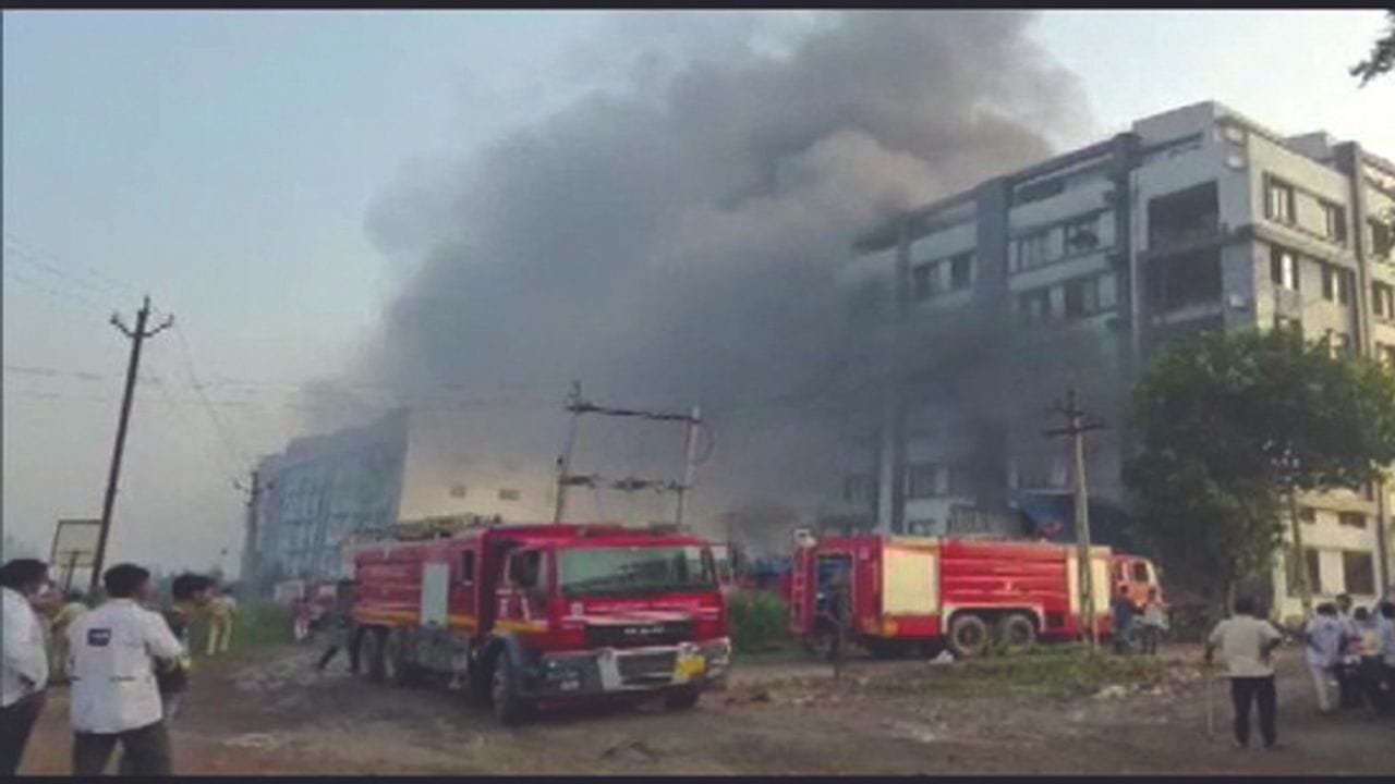 Surat : સુરત જિલ્લા આવેલા ઔધોગિક એકમોમાં ફાયર સેફટી અને મજુર કાયદાનું પાલન ઝીરો, કલેક્ટરને રજુઆત