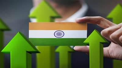 કેન્દ્રીય નાણા મંત્રાલયે જાહેર કર્યો ઇકોનોમિક હેલ્થ રિપોર્ટ, રસીકરણનો ભરપુર લાભ, દેશની અર્થવ્યવસ્થામાં ઝડપથી થઇ રહ્યો છે સુધારો