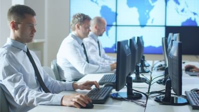 સાવધાન !  ઓફિસના કોમ્પ્યુટર પર ભુલથી પણ ન કરો આ કામ, નહીં તો નોકરી પરથી હાથ ધોવાનો વારો આવશે