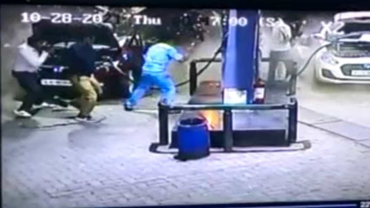 BHARUCH : CNG પંપ ઉપર ગેસ ફીલિંગ દરમ્યાન ટેન્કમાં બ્લાસ્ટ થયો, જુઓ વિડીયો